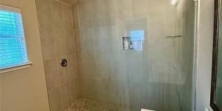 Room in 3 Bedroom Home at Nottingham Loop Gallery 24