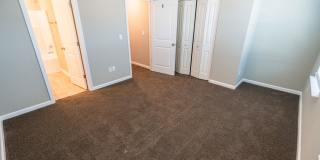 Beautiful 3 Bedroom 3 Bath Gallery 22