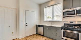 2060 N Damen Ave Gallery 4