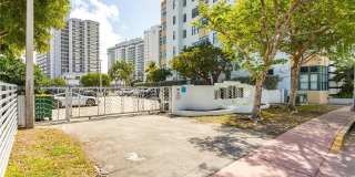 2445 Lake Pancoast Dr Gallery 27
