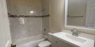 Coming Soon! 3 Bed/2 Bath home in Glendale! Located in an HOA! (Available on 05/15/26) Gallery 22
