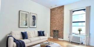 1402 Lexington Avenue Gallery 1