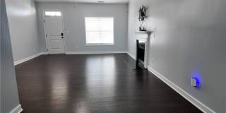 5317 Nessee Street Gallery 5