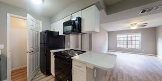 Seville Apartments. A Beautiful apartments is waiting for you to make it a Home. Great Specials Today! Gallery 15