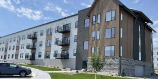 The Earl Apartments and Twin Homes Gallery 48