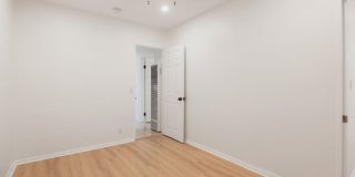 806 Navy St Gallery 17