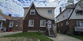 3BR Colonial - Hardwoods/Decorative Fireplace - Detroit - 48204 3BR Colonial - Hardwoods/Decorative Fireplace - Detroit - 48204 Gallery 1