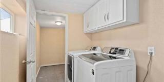 Charming 3BR House in Thornton Gallery 15