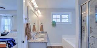 Charming 3BR House in Augusta Gallery 33