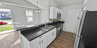 1475 Pineland Court Gallery 2