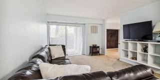 21 SILVERWOOD CIR #4 Gallery 1