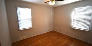 2761 Forestview Avenue Gallery 39