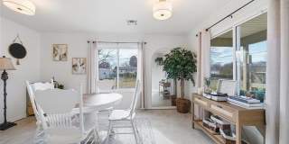 318 E Maple Street Gallery 13