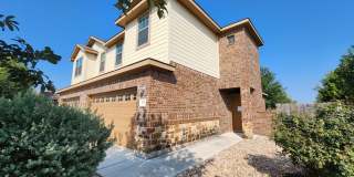 3/2.5/2 Duplex  in Creekside Crossing near restaurants & shopping! / Fridge Included/ Fenced in Backyard / Corner Lot / CISD Gallery 1