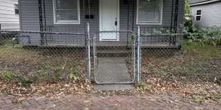 Price Reduced!!  Fall Move-In Special - Cozy 3br/1ba Single Family Home - Move In Ready! Gallery 1