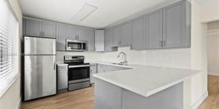 6121 SW 40th Ct # B Gallery 1