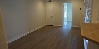 2 Bedroom, 2 Bathroom Condo Gallery 6