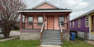 Single Family Home in Musician's Village Gallery 1