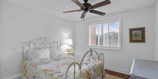 1825 Saint Julian Place Gallery 17