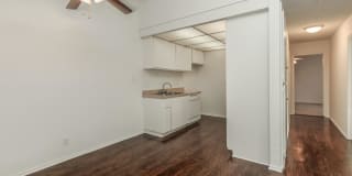 Highland Creek Apartment Homes Gallery 30