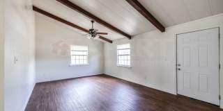 A cozy 3-bedroom, 2-bathroom home nestled on a corner lot Gallery 8