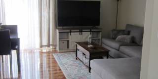 901 Mammoth Road Gallery 2