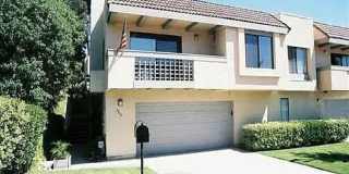 Two Story Three Bedroom Montezuma Townhouse College East Gallery 1