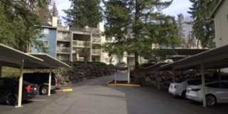 Cute and Upgraded Condo in Redmond! Gallery 1