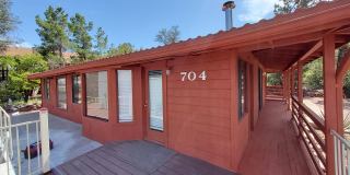 Cozy Two Bedroom Home Gallery 1