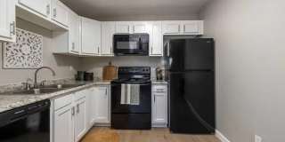 Westside Commons Gallery 24