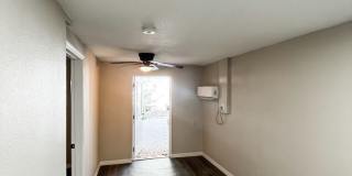 MOVE IN SPECIAL !! COZY 1/1  CONVENIENTLY LOCATED CLOSE TO DOWNTOWN ST. PETERSBURG Gallery 6
