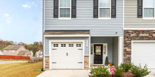 Available September 28 - Stylish and Spacious 3 Bedroom, 2.5 Bathroom Townhome w/ Garage! Gallery 1