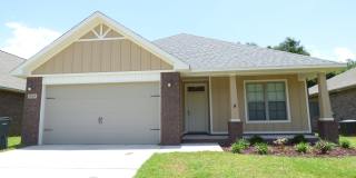 3-Bedroom Home - Parkwood Commons Gallery 1