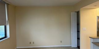 2/2  Beautiful Condo  in great community Gallery 16