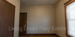 1529 N 24th St. Gallery 22