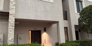 947 NE 211th St 947 NE 211th St Gallery 1