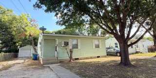 Harlandale 2 bedroom, 1 bath ready for move-in Gallery 1