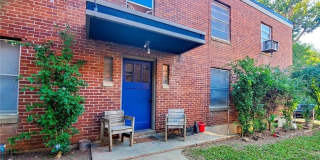 625 Dickson Street Gallery 4