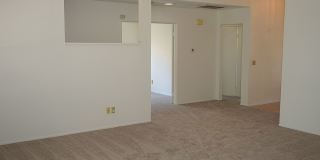 Sun Lakes 3 Bedroom - Backs the Golf Course Gallery 10