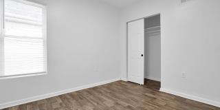 798-800 Kelton Avenue - 798 Gallery 8