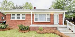 1642 Oak Street Gallery 1