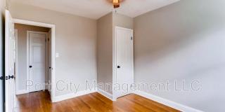 8617 Oak Road - Gallery 12