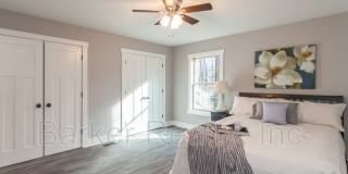 102 Bonnell Court Gallery 7