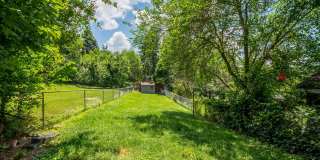 Stunning 3 bedroom home in Carrick available August 15! Gallery 17