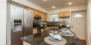 Amazing 3bd/2.5 Fairmount Home Gallery 6