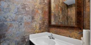 Charming 2BR Townhome in Beaumont Gallery 20