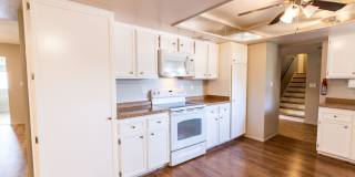 6 Bedroom 3.5 Bathroom Tri-Level Home In Tempe close to ASU Gallery 1