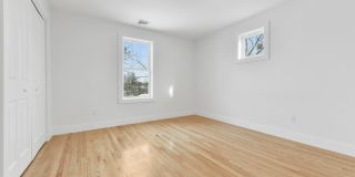 62 W Milton St Gallery 29