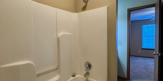 4204 SW Chapelstone Ave - 2 Gallery 10