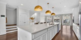 5303 GREENWICH Circle Gallery 2